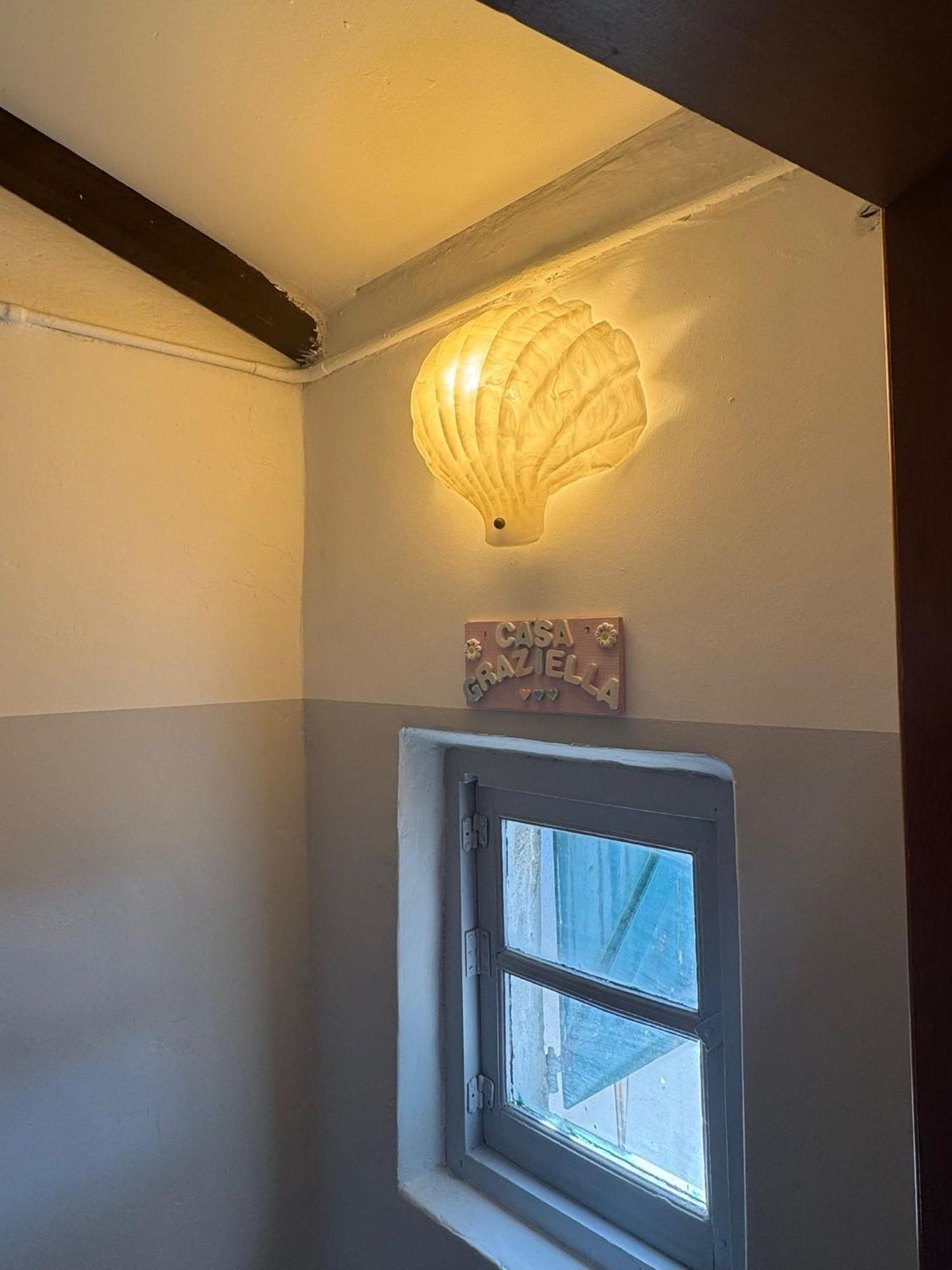 לינה וארוחת בוקר צ'לה ליגורה Casa Graziella מראה חיצוני תמונה
