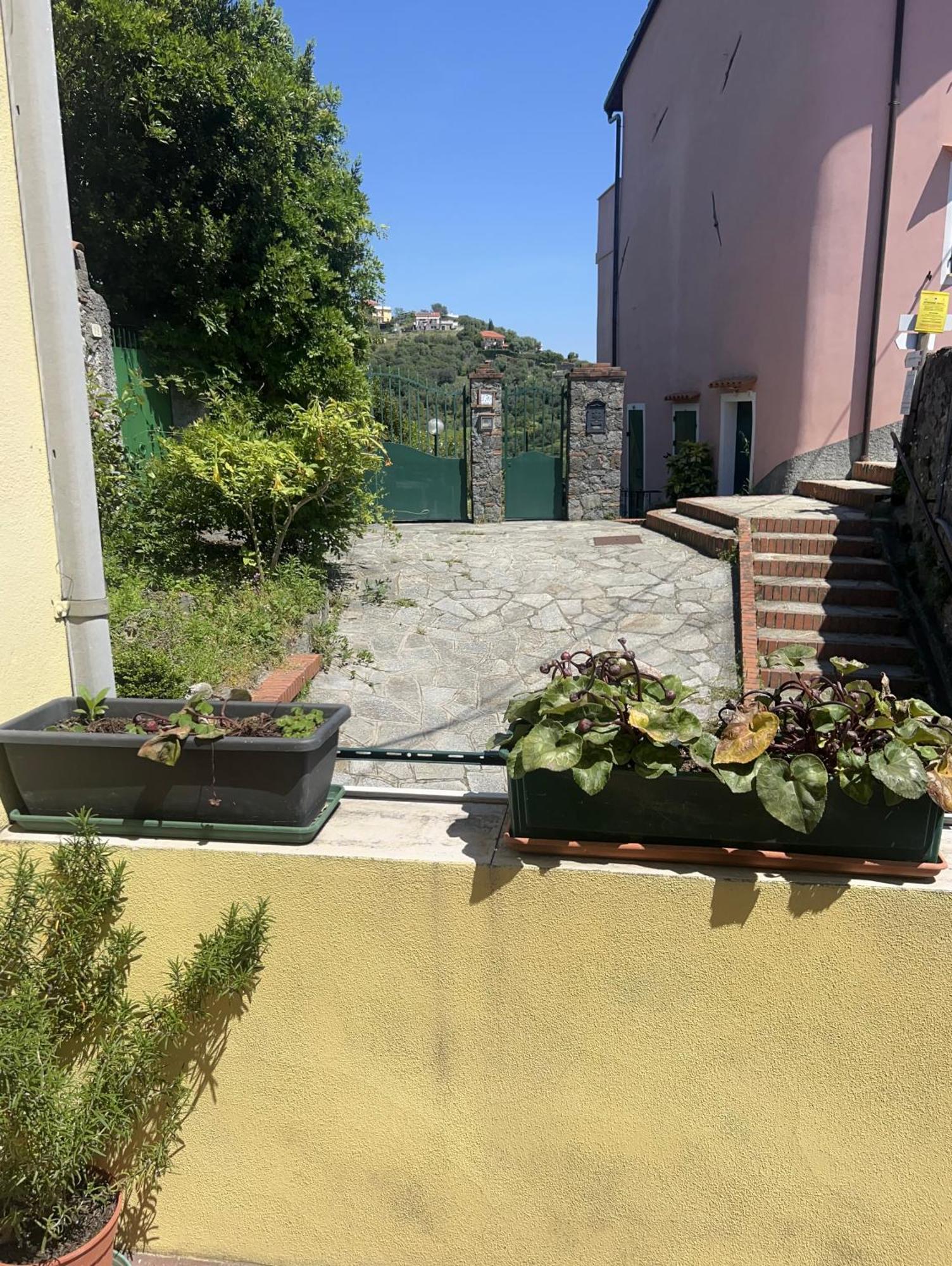 לינה וארוחת בוקר צ'לה ליגורה Casa Graziella מראה חיצוני תמונה